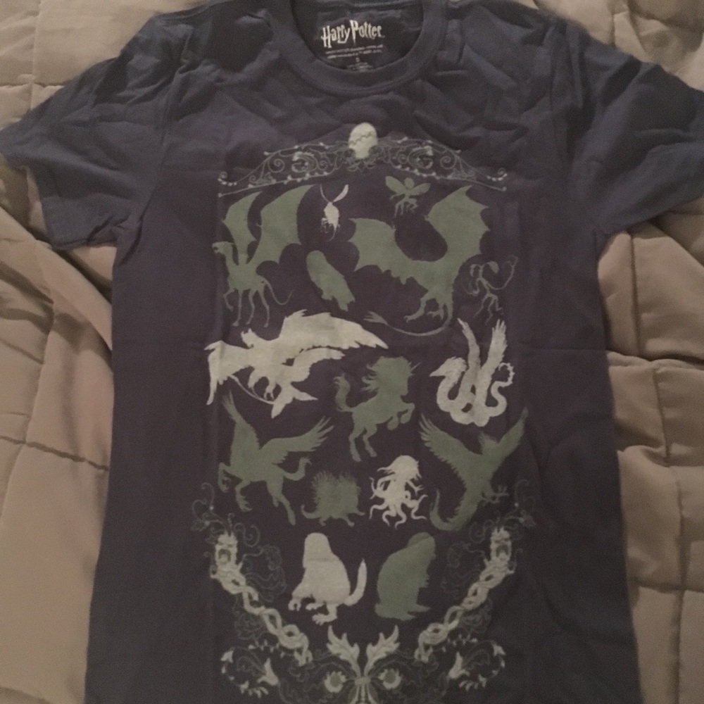 Fantastic Beasts Loot Crate Exclusive Shirt NWOT